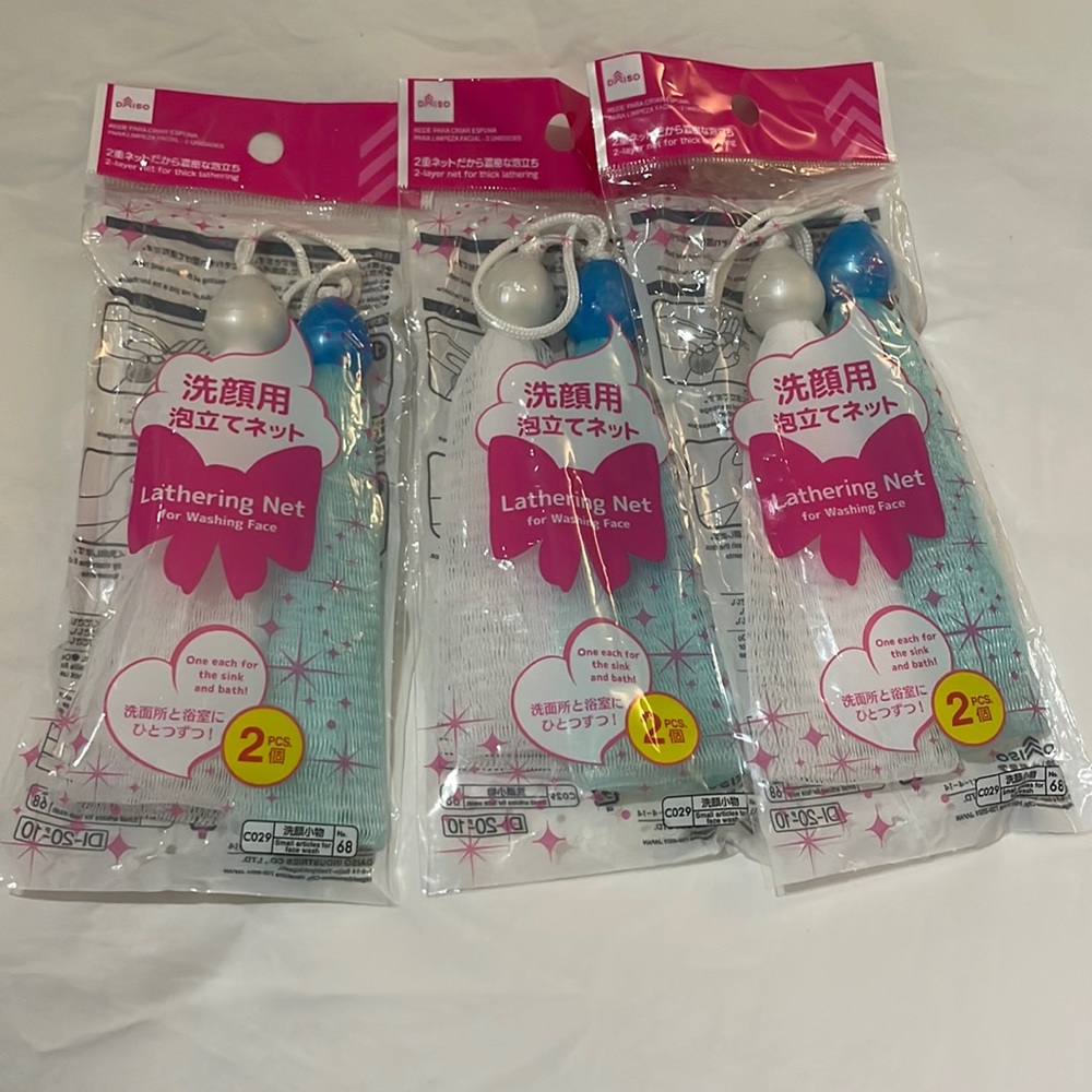 6 brand new lathering nets for washing face